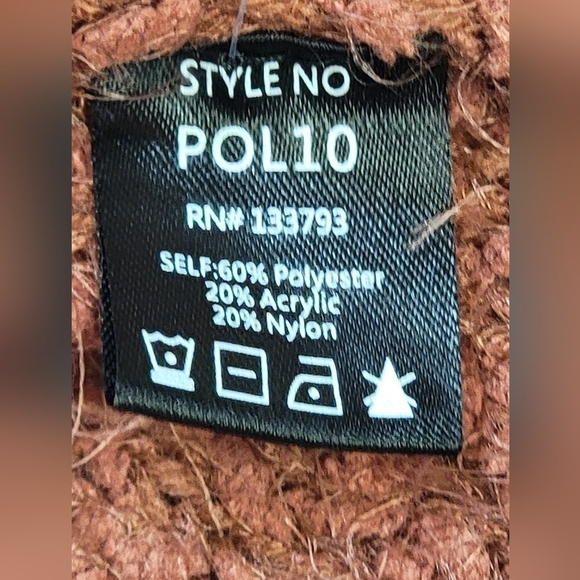 POL SMALL (10)CHUNKY OVERSIZED HOODED BUTTON FRONT W/ POCKETS SWEATER/ CARDIGAN - Picture 4 of 11